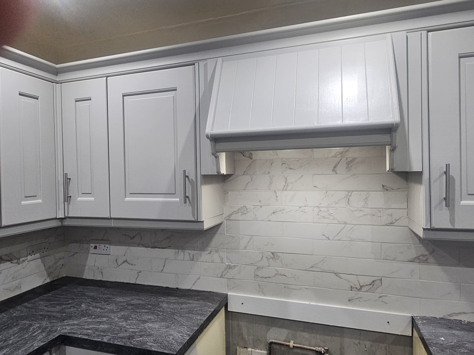 Tiling and new splashback in Sunbury-on-Thames