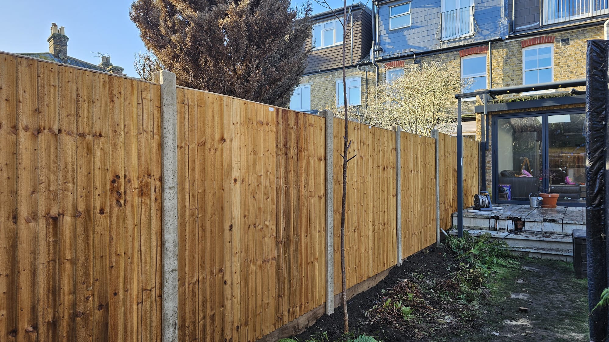 New concrete posts and panels in Twickenham